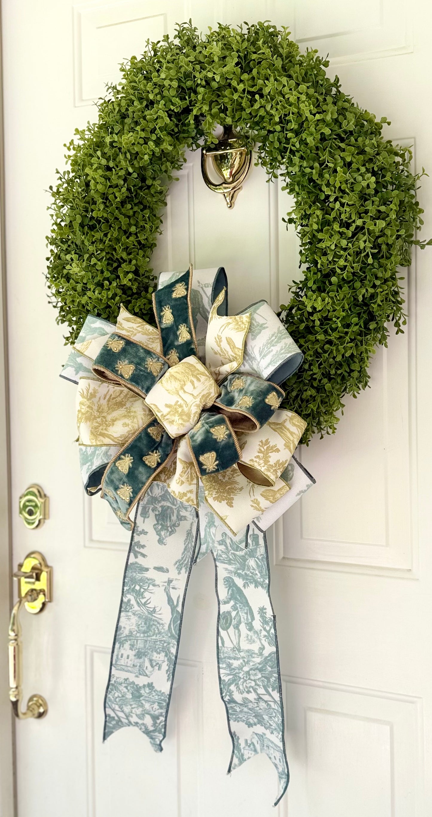 Golden Bee Toile Bow