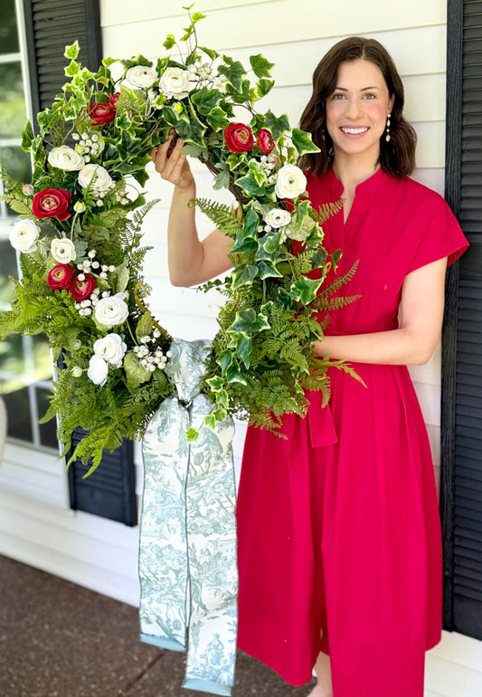 Cottage Garden Ivy & Ranunculus Wreath