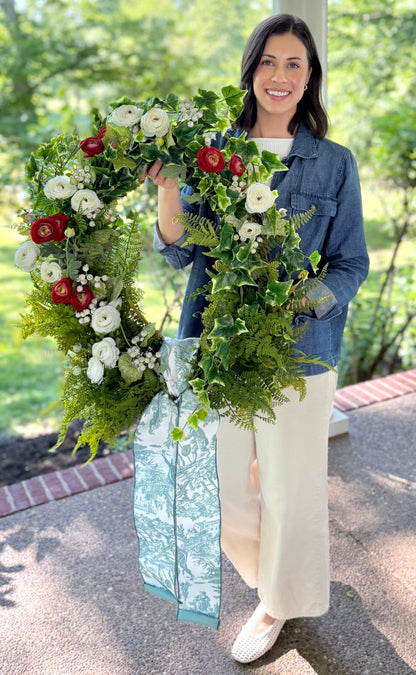 Cottage Garden Ivy & Ranunculus Wreath
